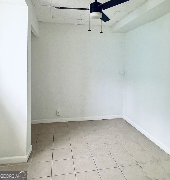 Building Photo - 1447 Oxford Rd NE