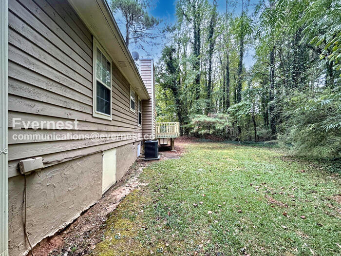 Building Photo - 3480 Stone Ridge Dr