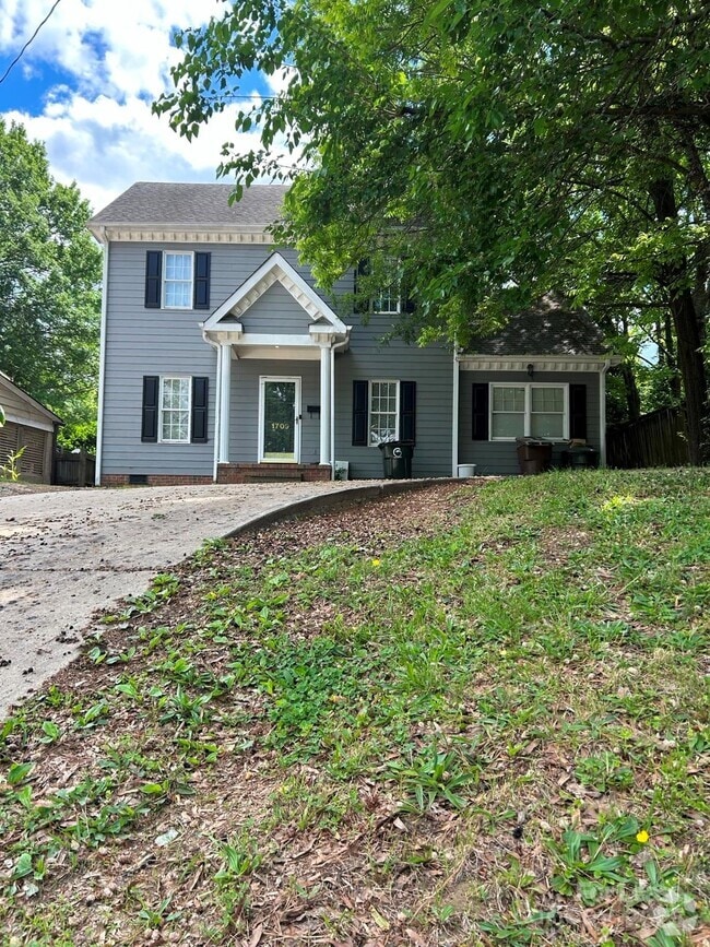 Building Photo - 1709 Rolling Rd