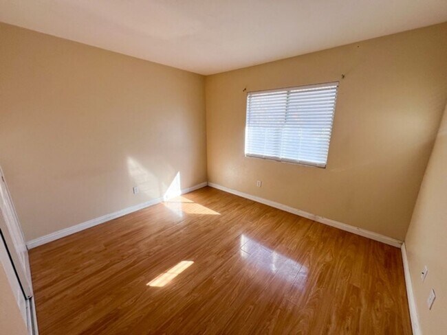 Building Photo - Wonderful 4 bedroom Temecula home for LEASE!