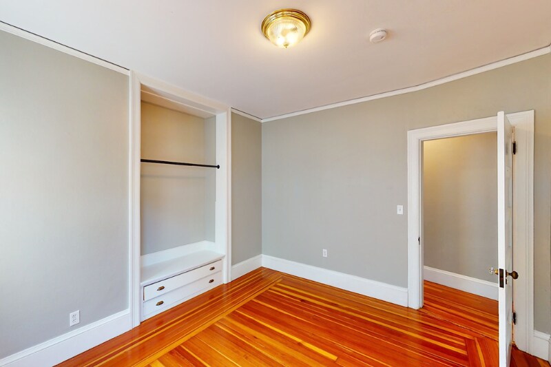 Building Photo - 546 Hope St