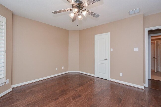 Building Photo - 5007 Barlow Bend Ln