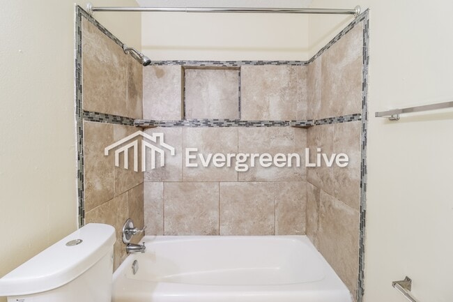 Building Photo - 6 Wagon Cir