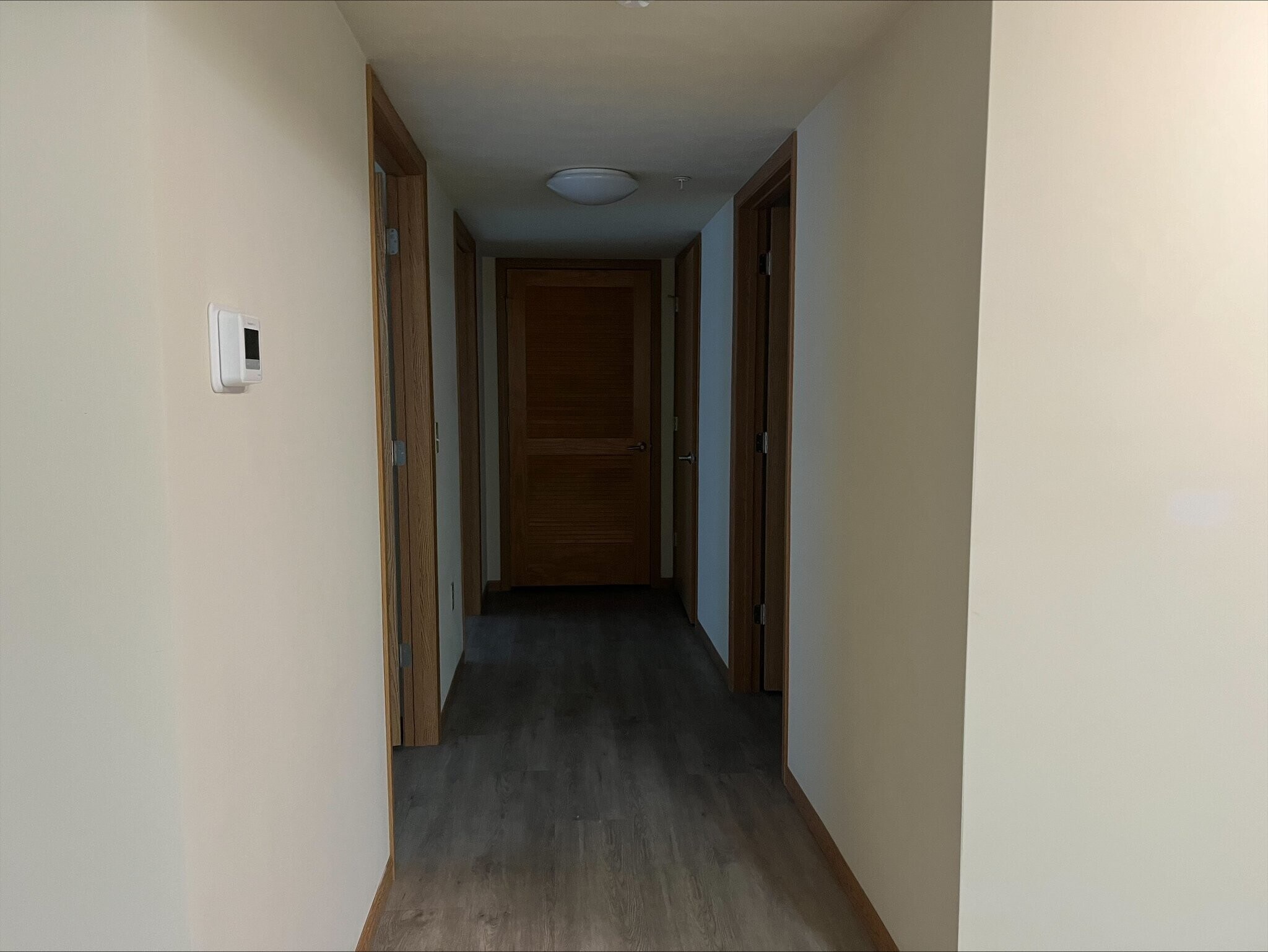 Building Photo - 350 Elk Village Dr
