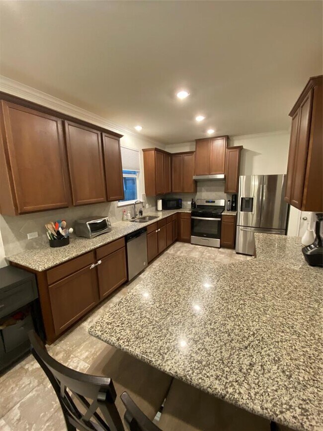 Building Photo - 4416 Avellino Dr