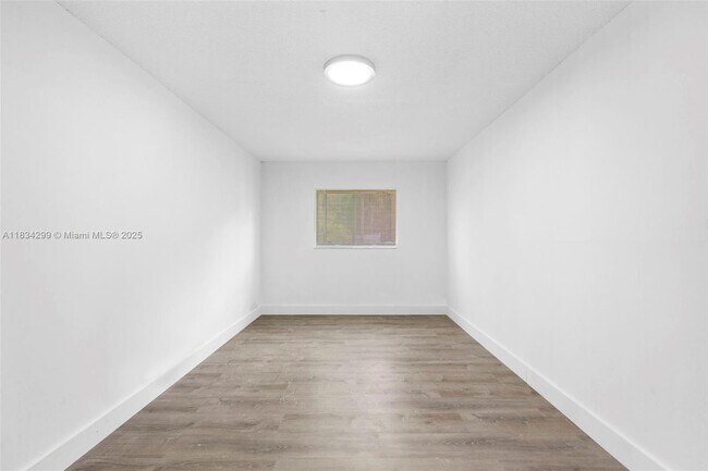 Building Photo - 4325 NW S Tamiami Canal Dr
