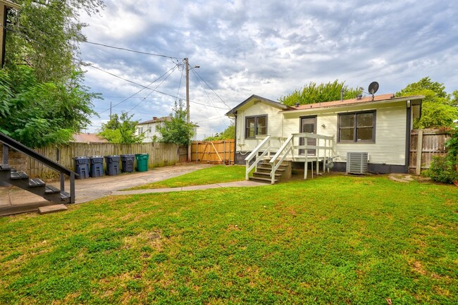 Building Photo - Spacious 4-Bedroom Home in OKC – Available...