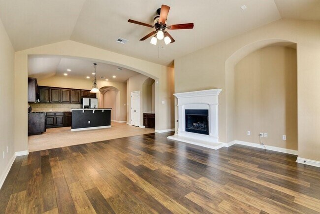 Building Photo - 1614 Hidden Springs Path