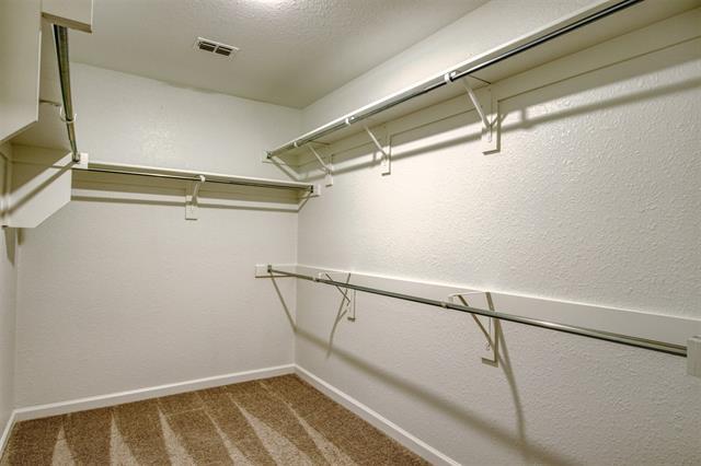 Building Photo - 496 Fox Ridge Dr