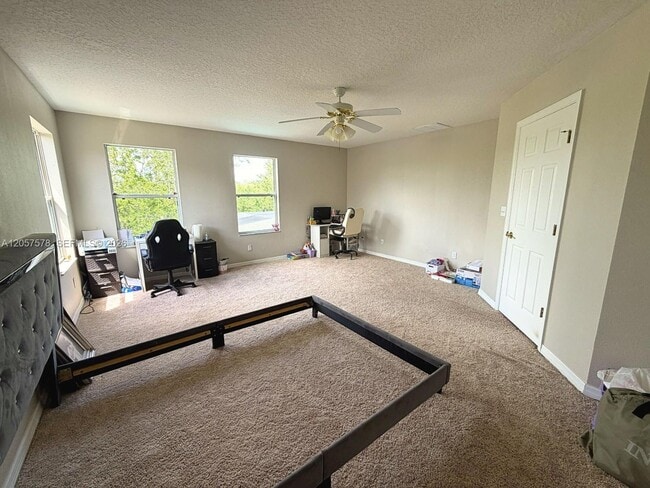 Building Photo - 233 Aldridge Ln