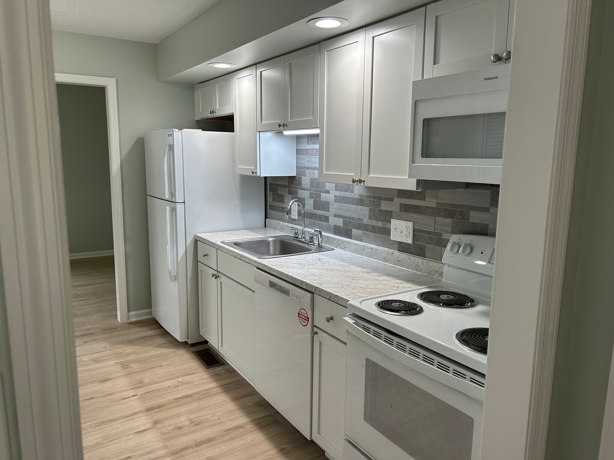 Building Photo - 2604 W Riggin Rd