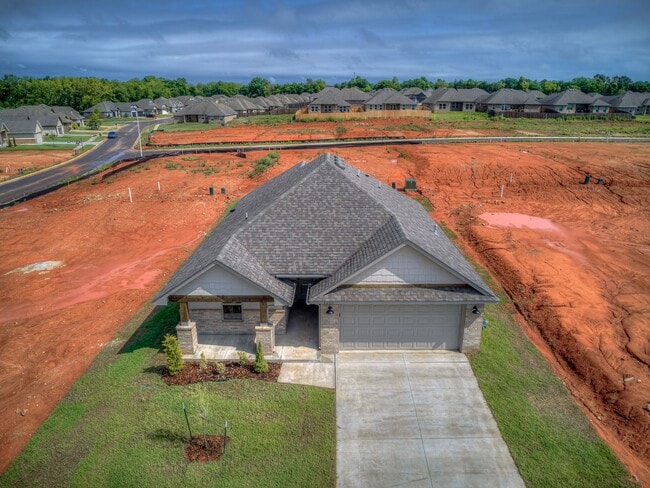Building Photo - Brand New Home In Noble!