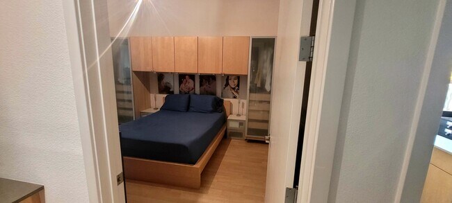 Building Photo - 133 The Promenade N