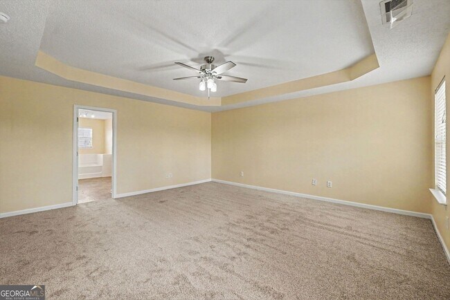 Building Photo - 348 Darbys Run Ct