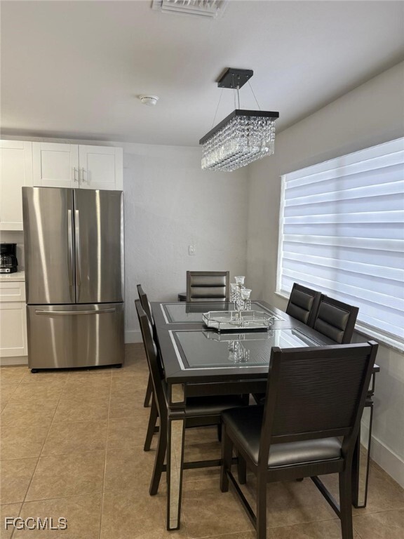 Building Photo - 1335 NE Pine Island Ln