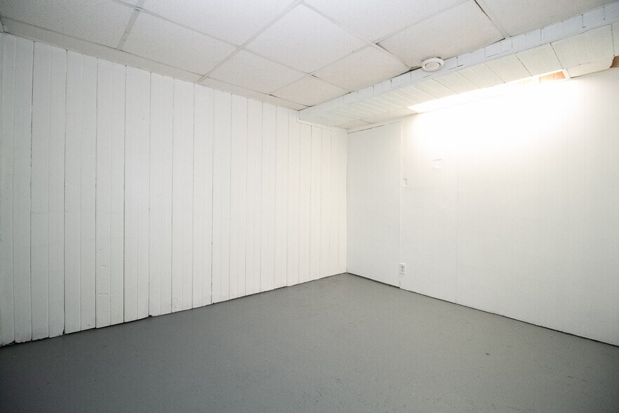 Building Photo - 2626 120th St