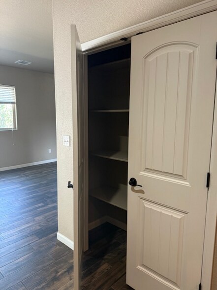 Building Photo - 654 Copper Canyon Dr