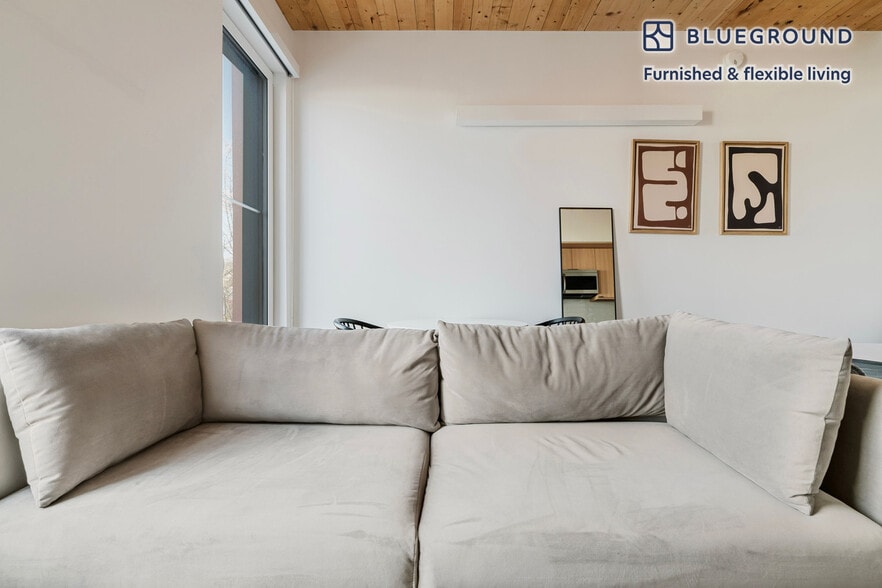 Building Photo - 154 Broadway-SI FL2-ID1107