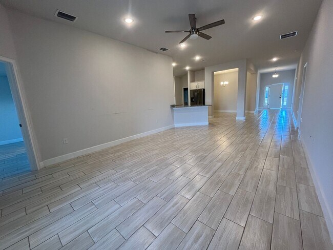 Building Photo - 2567 Averland Lp