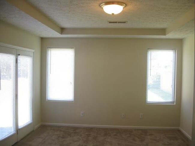 Building Photo - 50% OFF UNTIL 2026!  3 Bedroom Ranch style...