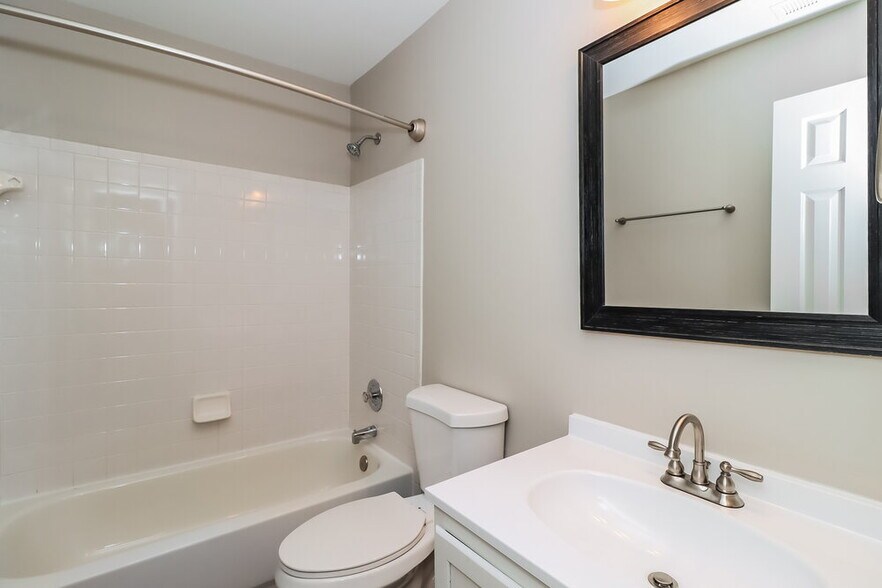 Building Photo - 4272 Maybrook Ct SW
