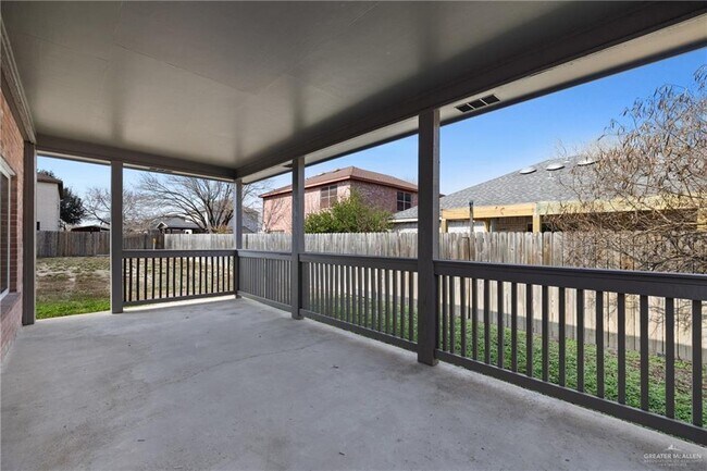 Building Photo - 3400 Ozark Ave