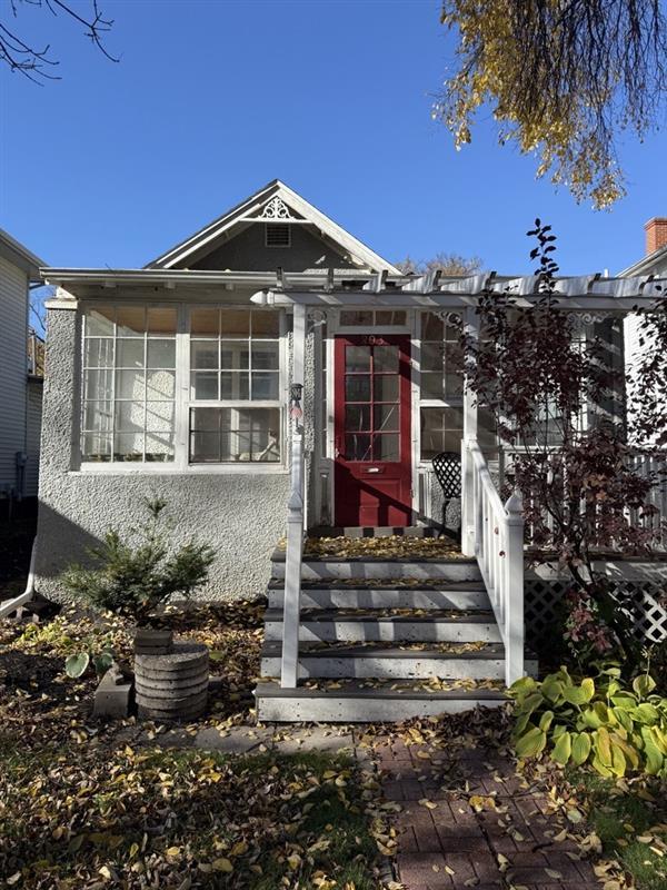 Building Photo - 803 7th St S