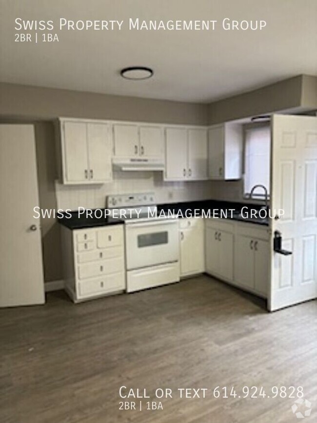 Building Photo - Great Renovated Two Bedroom Townhome