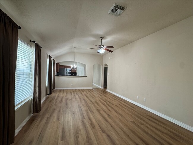 Building Photo - 10738 Plum Dale Way