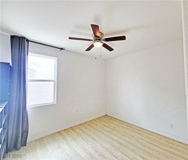 Building Photo - 3821 E Weld Ave