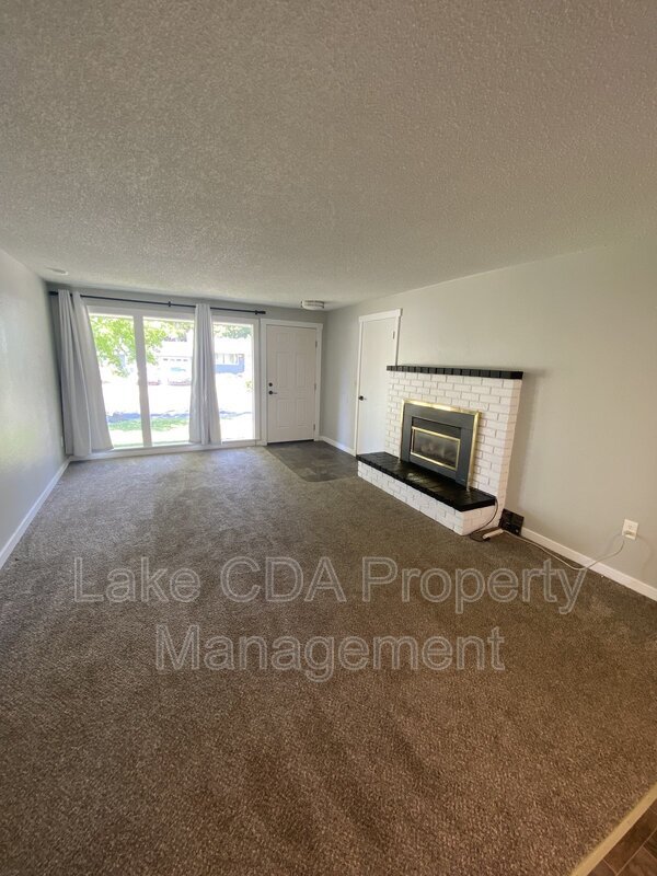 Building Photo - 3410 Belmont Rd