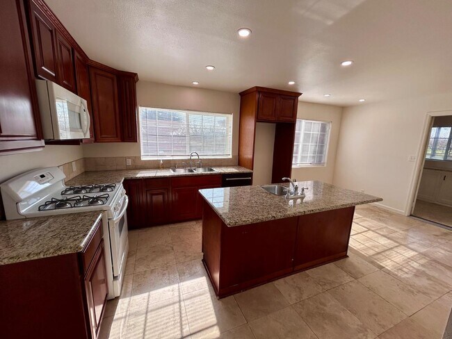 Building Photo - 10433 S Bethel Ave