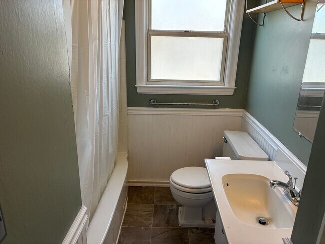 Building Photo - 3 bed/2 bath single family in Fulton Heights available!!