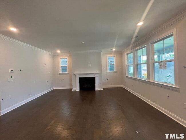 Building Photo - 365 Natsam Wds Wy