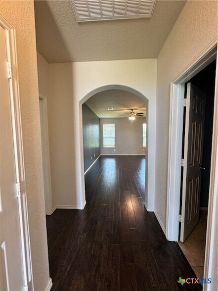 Building Photo - 1310 Stonewall Ridge