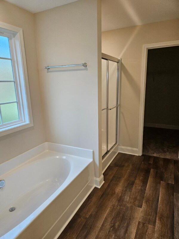 Building Photo - 1848 Silver Chapel Dr