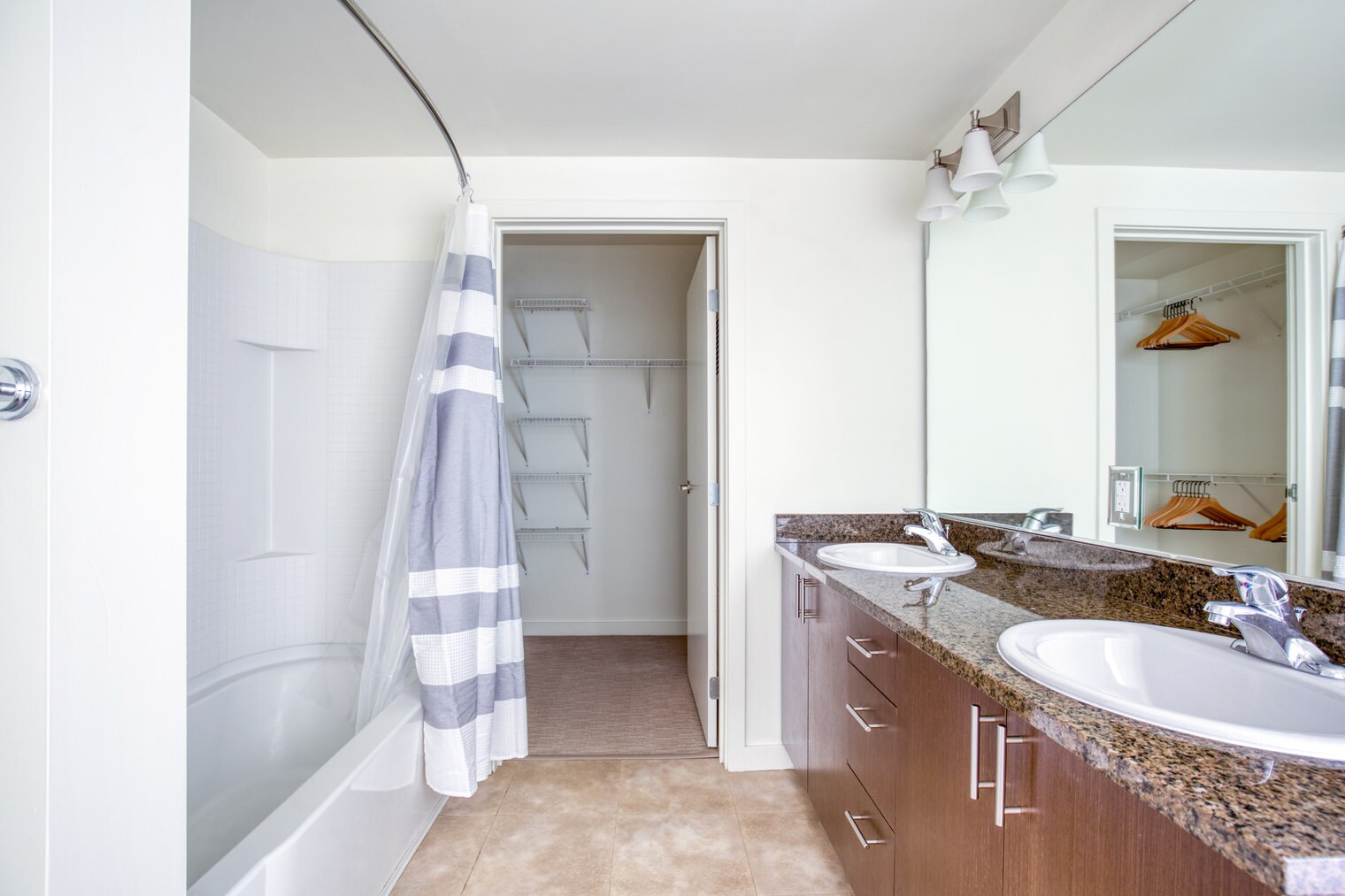 Building Photo - 10349 NE 10th St