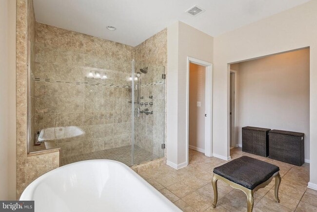 Building Photo - 615 River Mist Dr