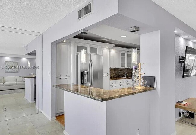 Building Photo - 1880 S Ocean Dr