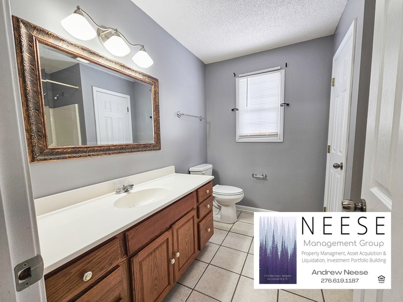 Building Photo - 629 Wyndale Rd