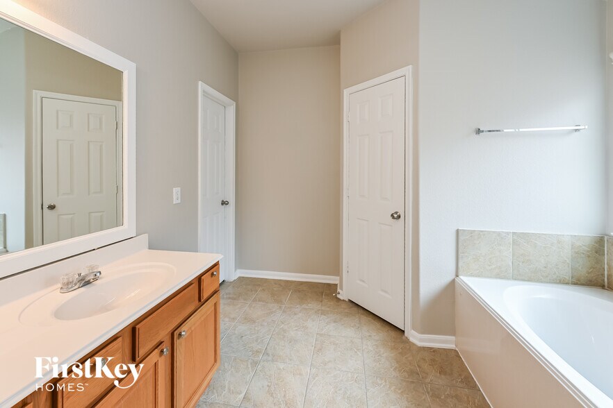 Building Photo - 2729 Domenico Ln