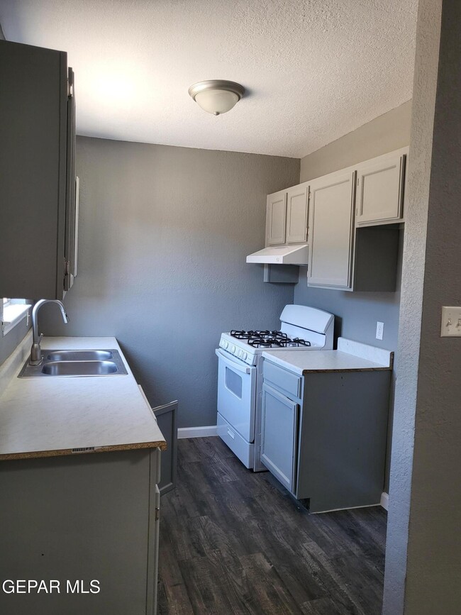 Building Photo - 11825 Lewis Lee Ct