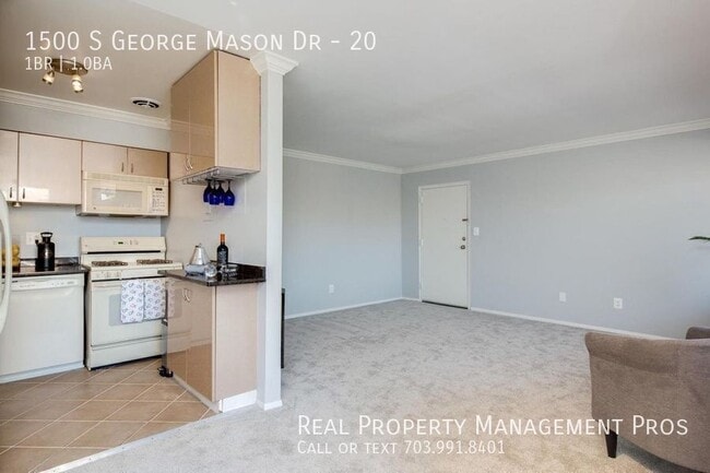 Building Photo - 1500 S George Mason Dr