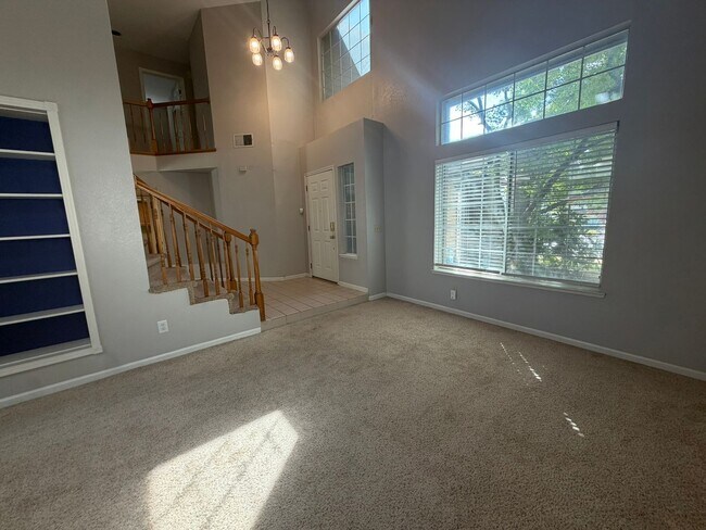 Building Photo - 8420 Oak Flat Way