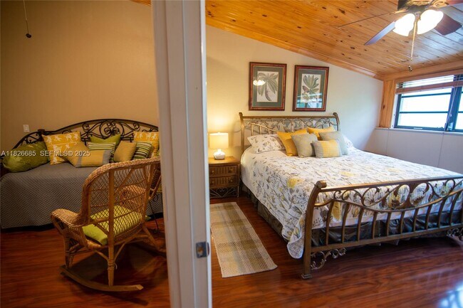 Building Photo - 87200 Overseas Hwy