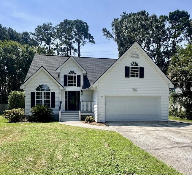 Building Photo - 1178 Pittsford Cir