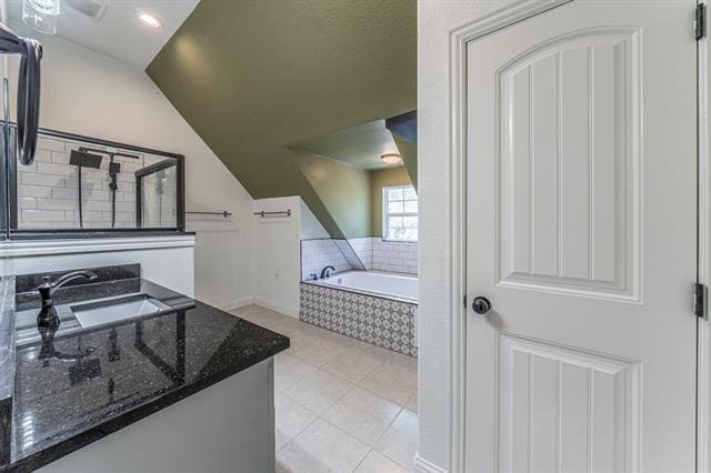 Building Photo - 1115 Douglas Dr