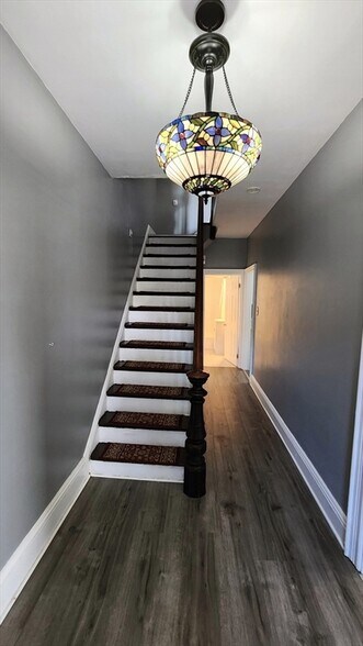 Building Photo - 1 Greenleaf Pl