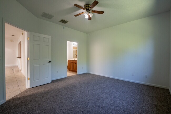 Building Photo - 1425 Portofino Meadows Blvd