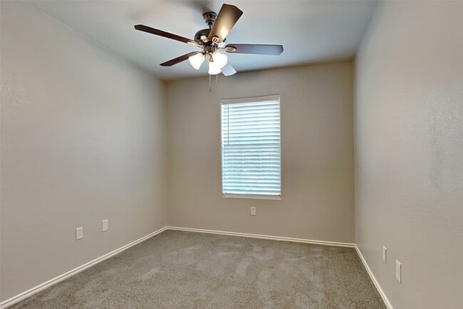 Building Photo - 417 Mystic Trail Loop